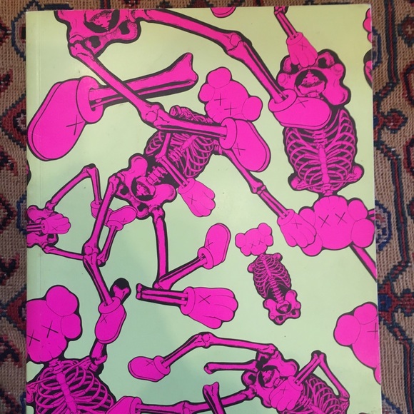 Rare KAWS Closed Edition Books - Picture 4 of 6